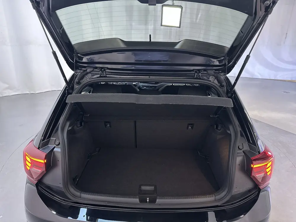 Volkswagen Polo 1.0 TSI DSG R-Line Camera Stoelverwarming Vi uit 2023, foto 11