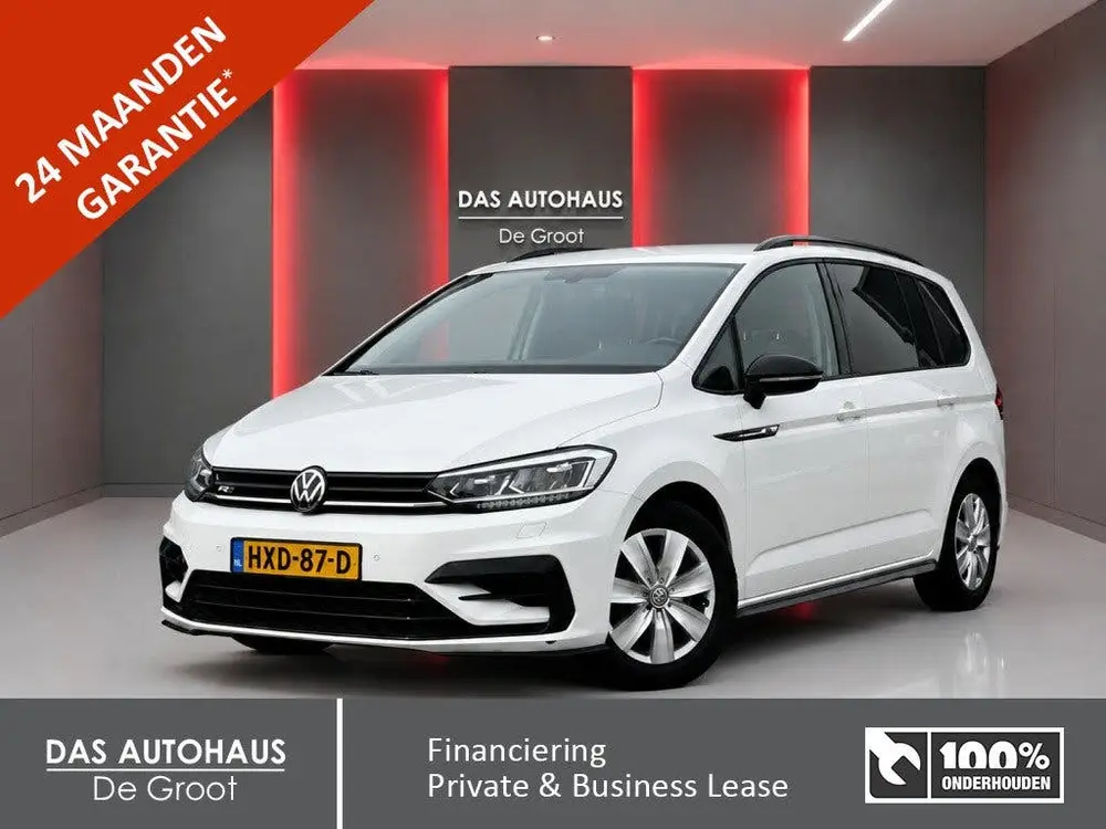 Volkswagen Touran 1.5 TSI 150pk DSG R-Line Black Style 7p. | uit 2020