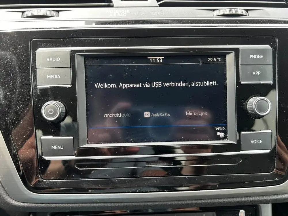 Volkswagen Touran 1.5 TSI 150pk DSG R-Line Black Style 7p. | uit 2020, foto 17