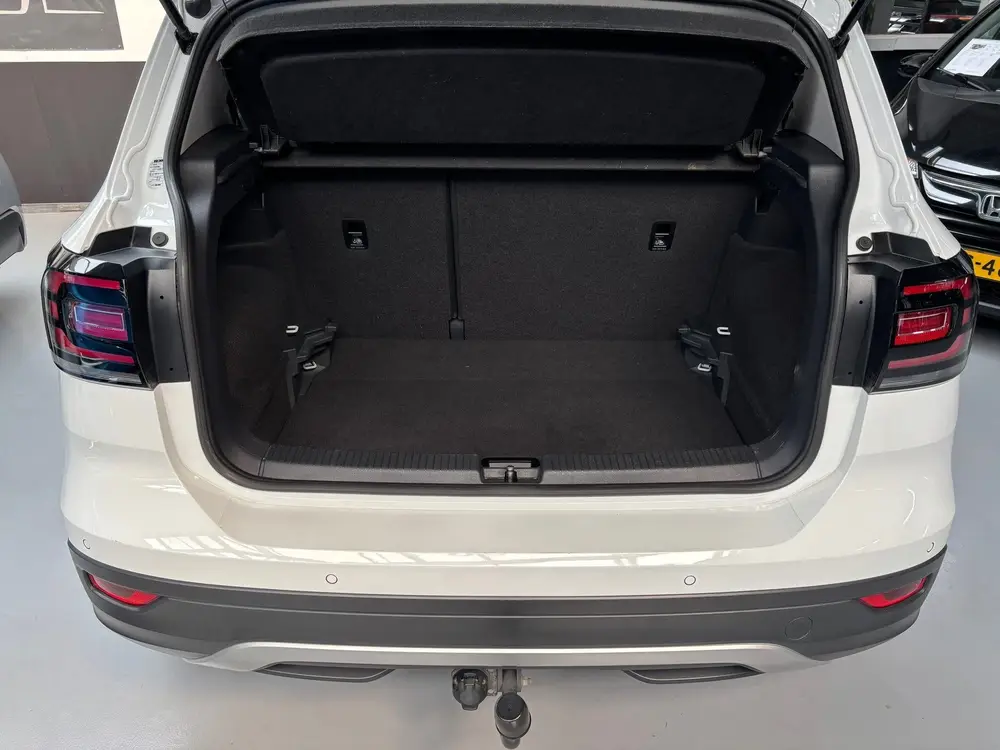 Volkswagen T-Cross 1.0 TSI Life / Navigatie / Trekhaak uit 2019, foto 9