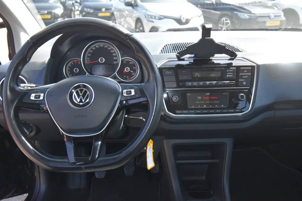 Volkswagen Up! 1.0 BMT move up! , CLIMATRONIC , CR CONTROL uit 2020, foto 3