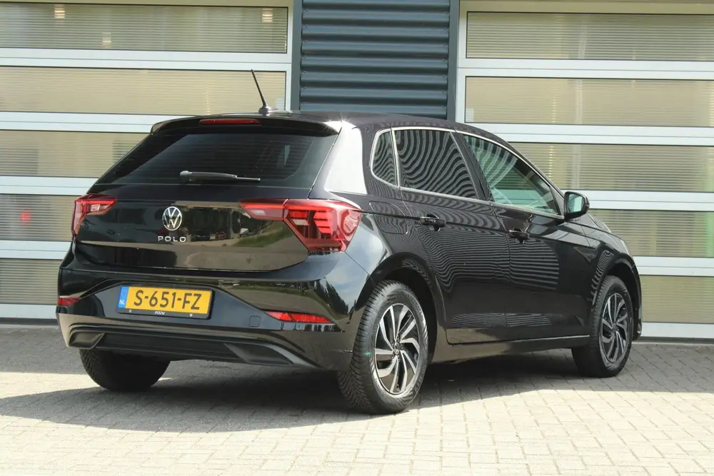 Volkswagen Polo 1.0 TSI 95pk Life Business | Navigatie | All uit 2023, foto 2