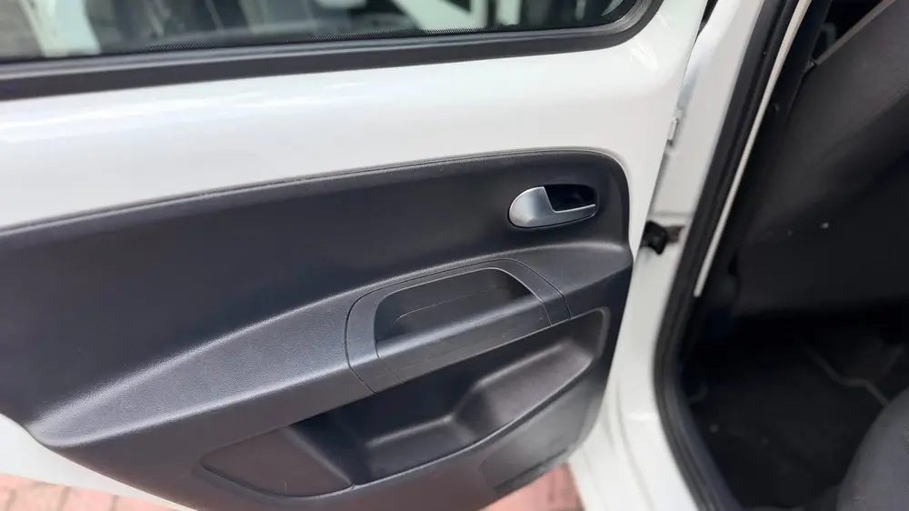 Volkswagen Up! 1.0 BMT high up! NIEUWE APK | AIRCO | ORGINEE uit 2019, foto 13