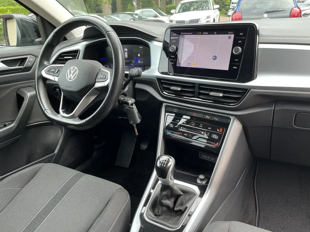 Volkswagen T-Roc 1.0 TSI Life Business Trekhaak Facelift uit 2023, foto 11