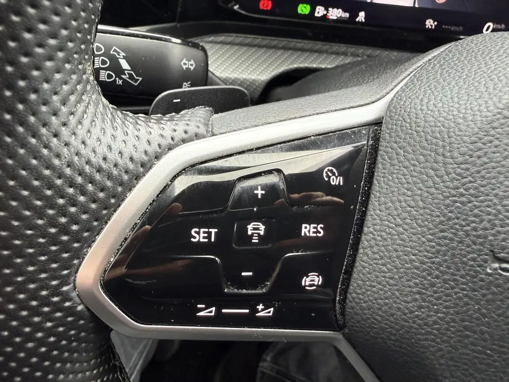 Volkswagen Golf 1.5 eTSI R-Line ACC/VIRTUEEL *ALL-IN PRIJS* uit 2021, foto 17