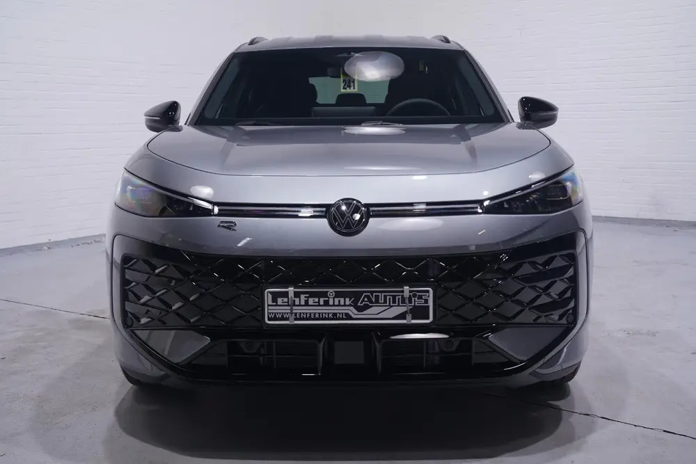 Volkswagen T-Roc 1.5 eTsi R-Line First Edition IQ.light Appl uit 2026, foto 2