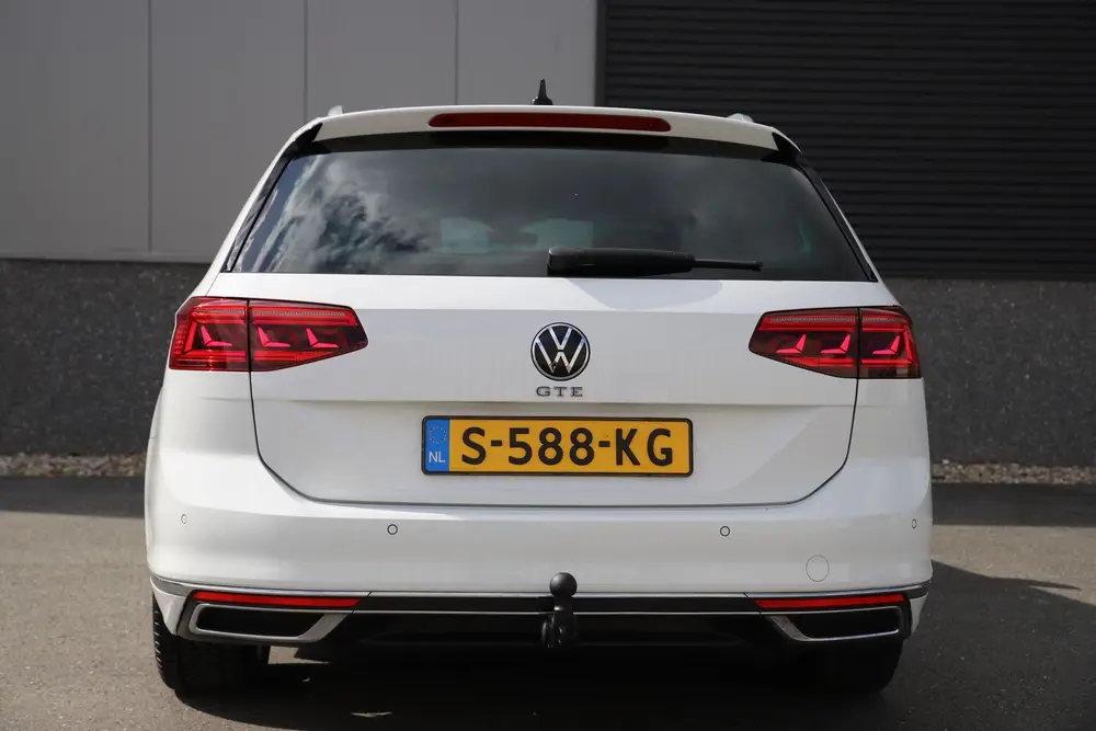 Volkswagen Passat Variant 1.4 TSI 218pk GTE/Leder/Pano/Virtu uit 2020, foto 10