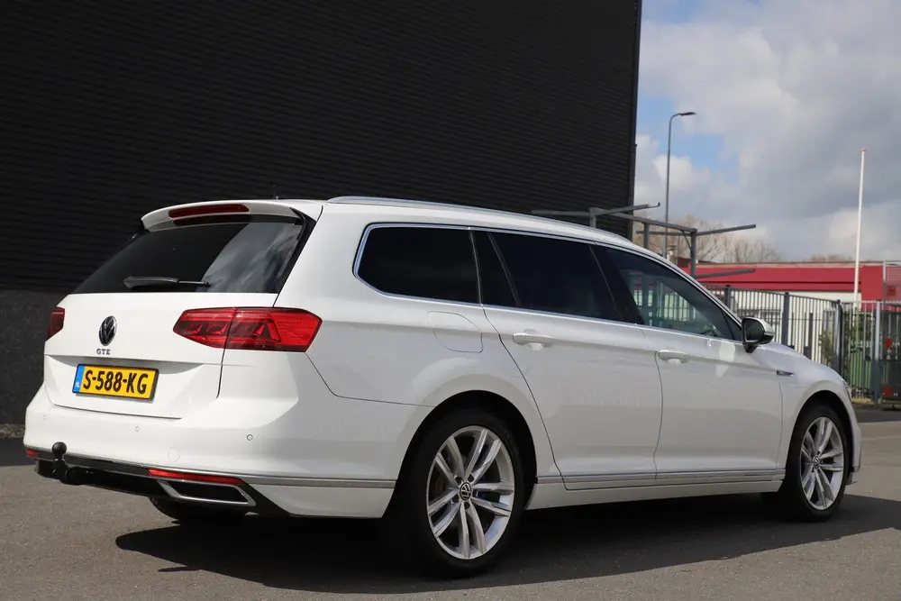 Volkswagen Passat Variant 1.4 TSI 218pk GTE/Leder/Pano/Virtu uit 2020, foto 8