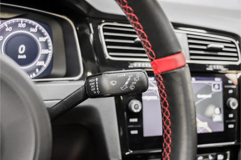 Volkswagen Golf 2.0 TSI GTI TCR |Pano|19inch|Carplay|LedPlus uit 2019, foto 19