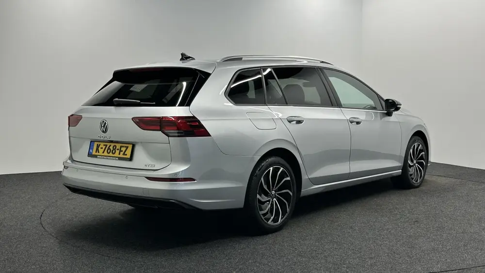 Volkswagen Golf Variant 1.0 eTSI Life CAMERA CARPLAY NAVI CR uit 2021, foto 5