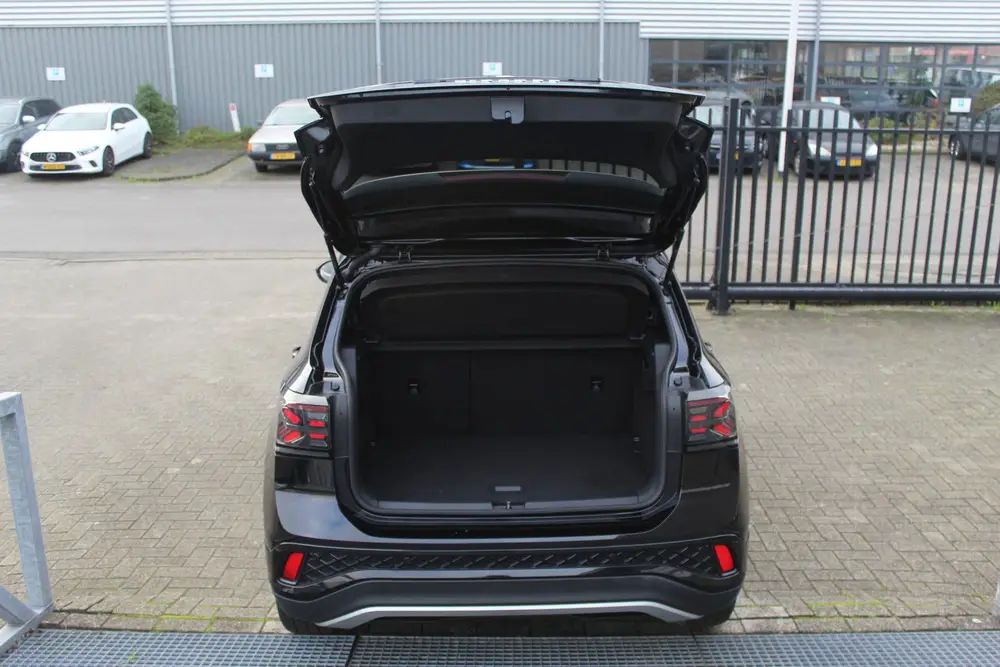 Volkswagen T-Cross 1.5 TSI R-Line DSG/IQ Light/Navigatie/Vir uit 2025, foto 5
