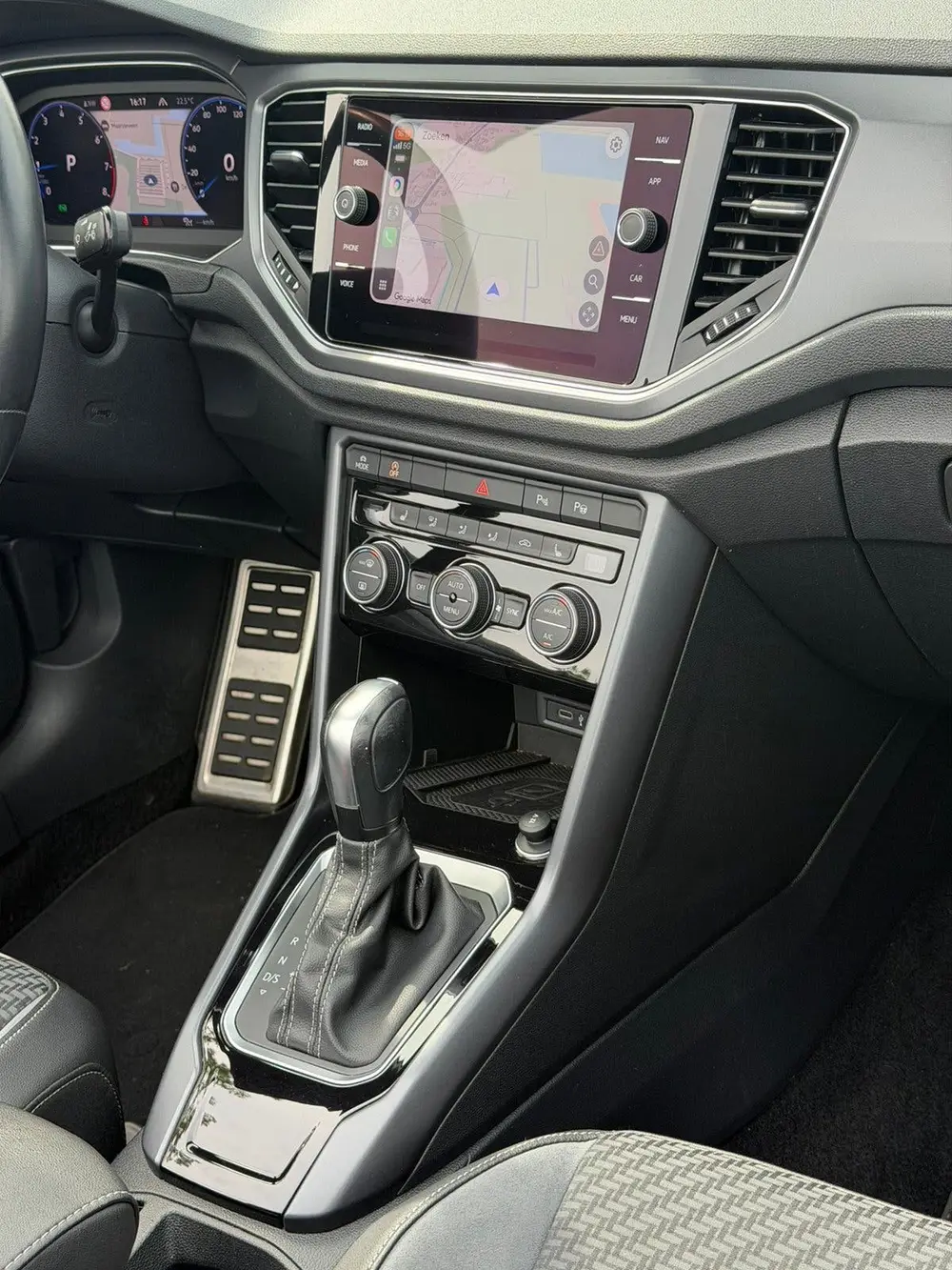 Volkswagen T-Roc Cabrio T-Roc 1.5 TSI 150pk 7-DSG 2021 Grijs uit 2021, foto 10
