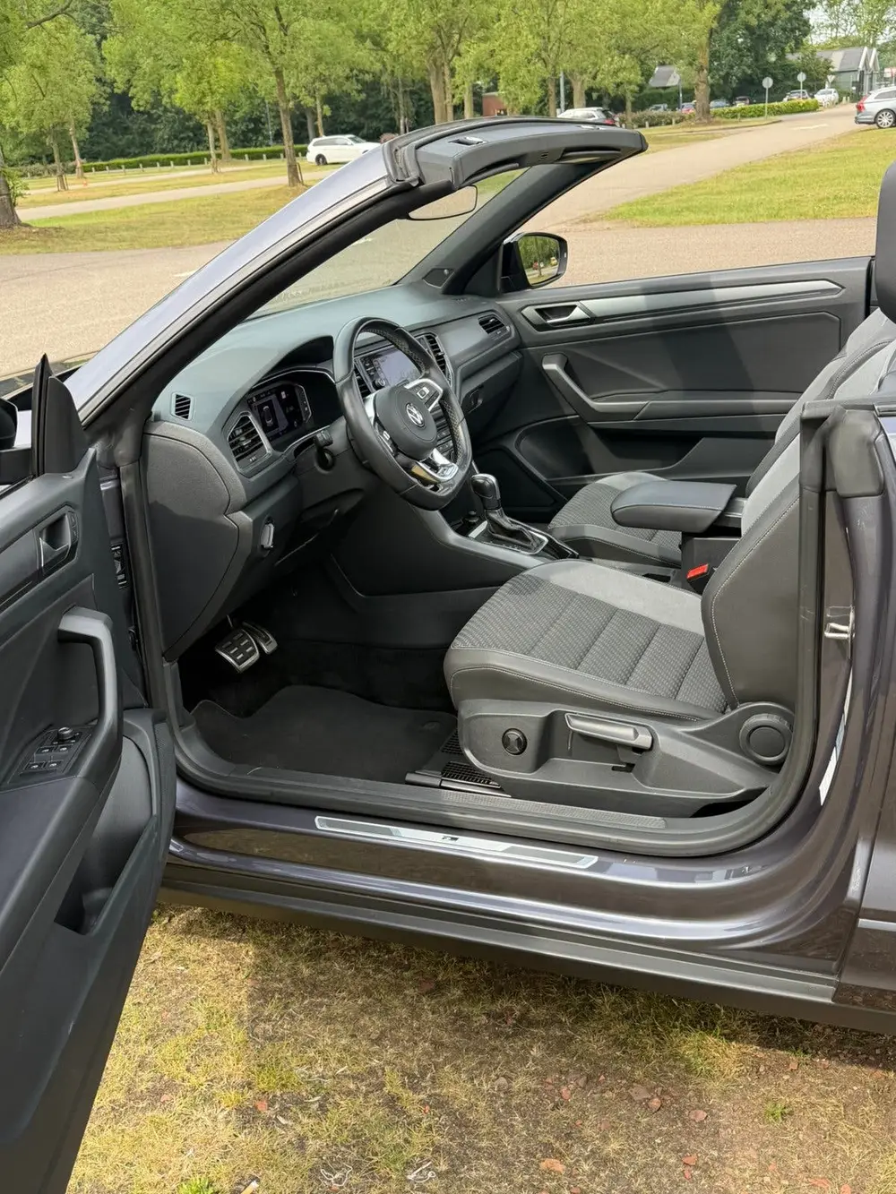 Volkswagen T-Roc Cabrio T-Roc 1.5 TSI 150pk 7-DSG 2021 Grijs uit 2021, foto 14