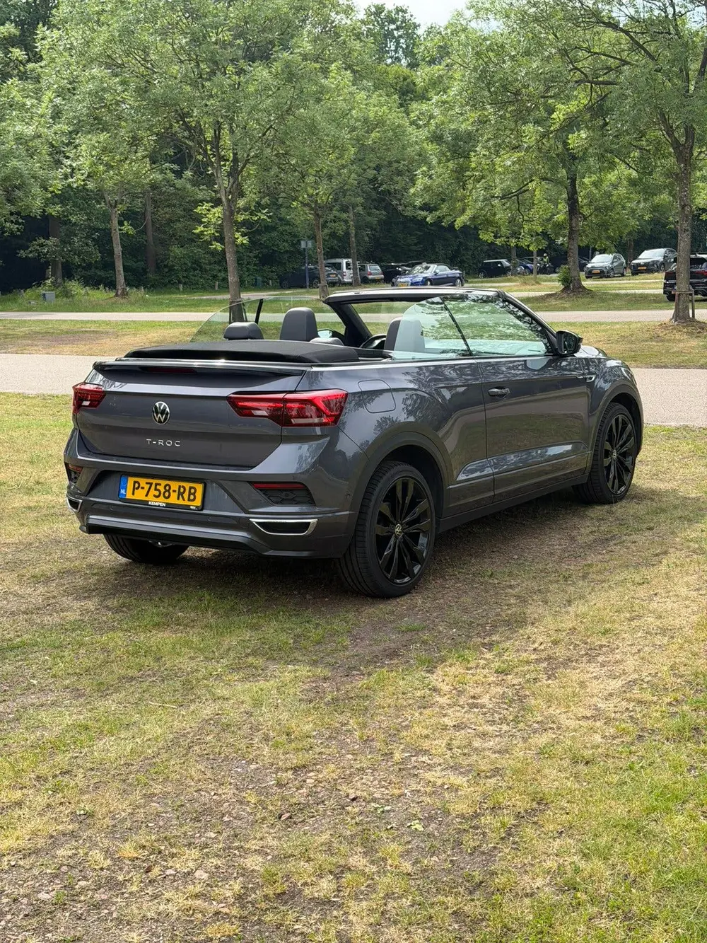 Volkswagen T-Roc Cabrio T-Roc 1.5 TSI 150pk 7-DSG 2021 Grijs uit 2021, foto 2
