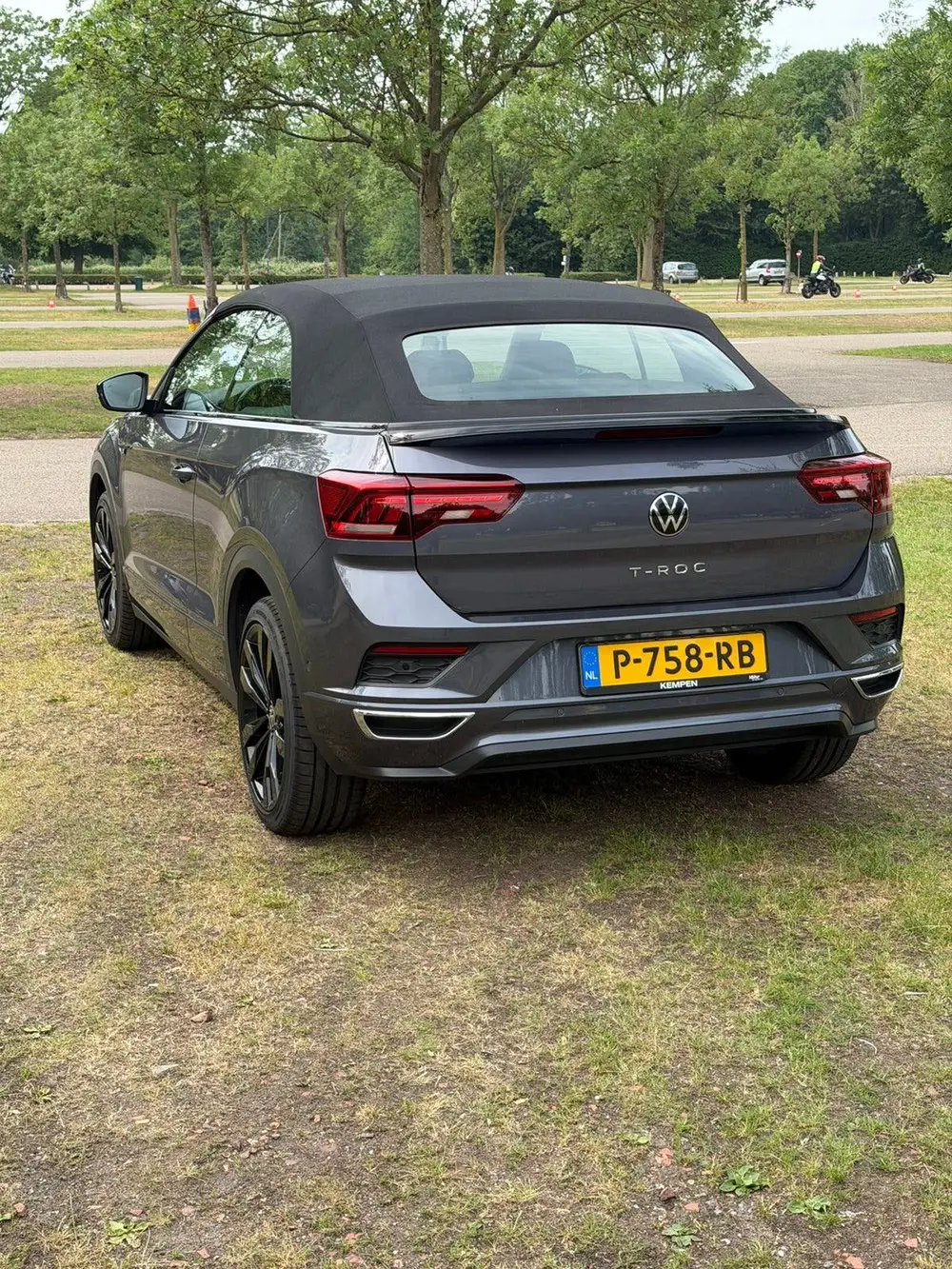 Volkswagen T-Roc Cabrio T-Roc 1.5 TSI 150pk 7-DSG 2021 Grijs uit 2021, foto 7
