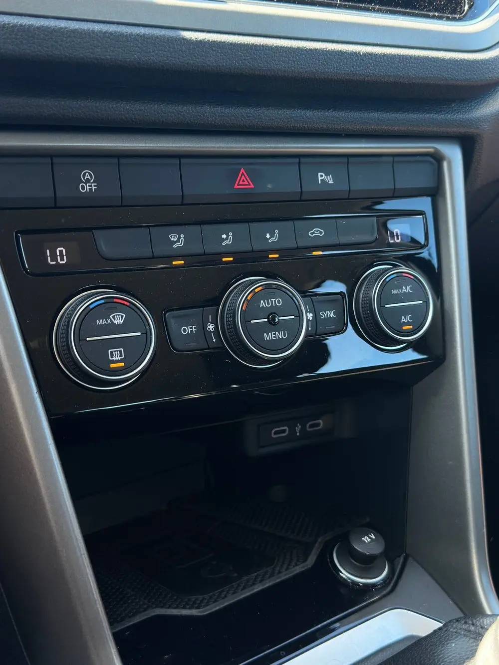 Volkswagen T-Roc 1.0 TSI / Style navigatie / 110pk / NL auto uit 2021, foto 17