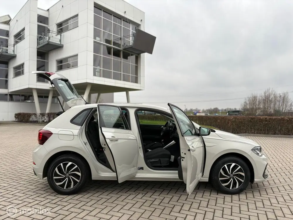 Volkswagen Polo 1.0 TSI Life uit 2023, foto 11