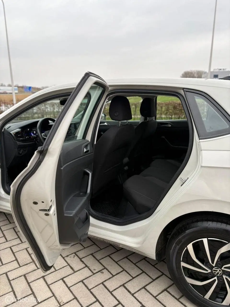 Volkswagen Polo 1.0 TSI Life uit 2023, foto 15