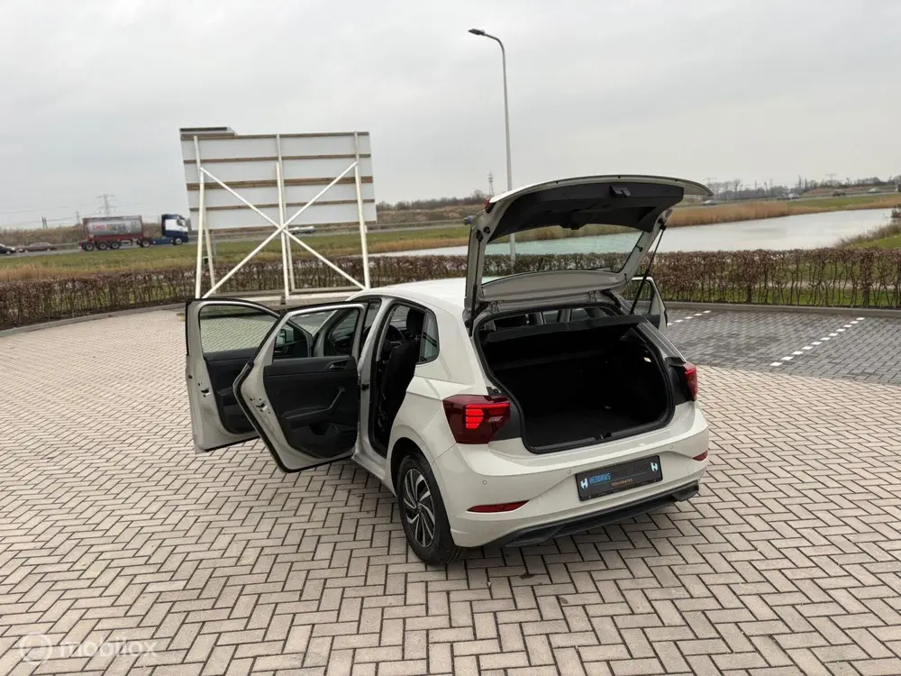 Volkswagen Polo 1.0 TSI Life uit 2023, foto 19