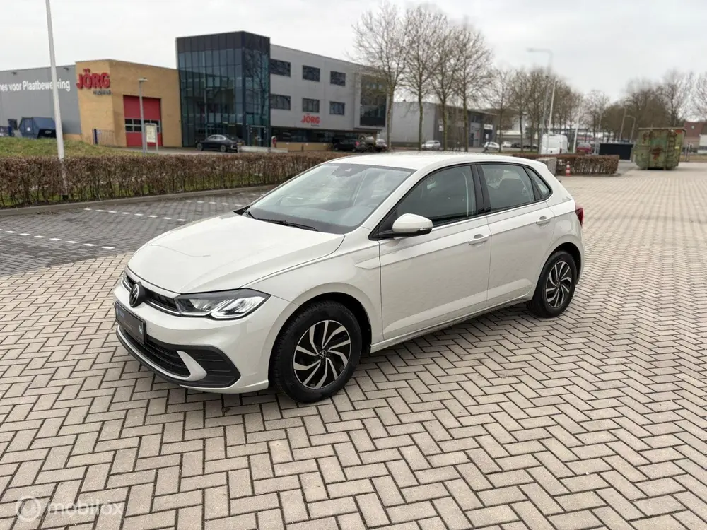 Volkswagen Polo 1.0 TSI Life uit 2023, foto 5