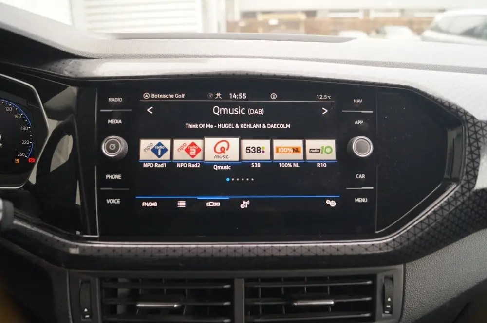 Volkswagen T-Cross 1.0 TSI 110pk Style -NAVI-ECC-PDC-DIGI uit 2021, foto 19
