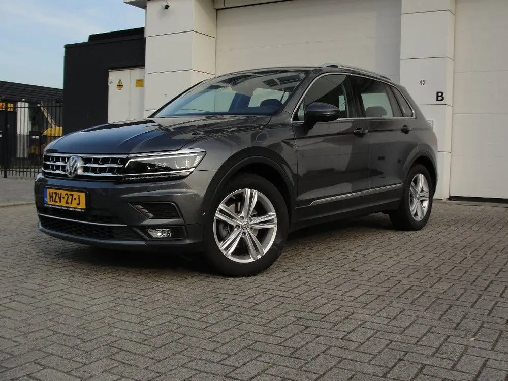 Volkswagen Tiguan VW TIGUAN 1.5 TSI/AUTOMAAT/2020/elektrische trekhaak/HEAD-UP uit 2020, foto 2