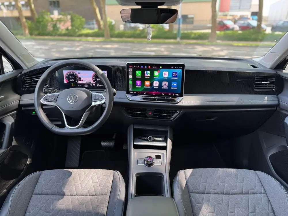 Volkswagen Tiguan 1.5 eTSI DSG Lane ass Drive pilot CarPlay uit 2024, foto 3