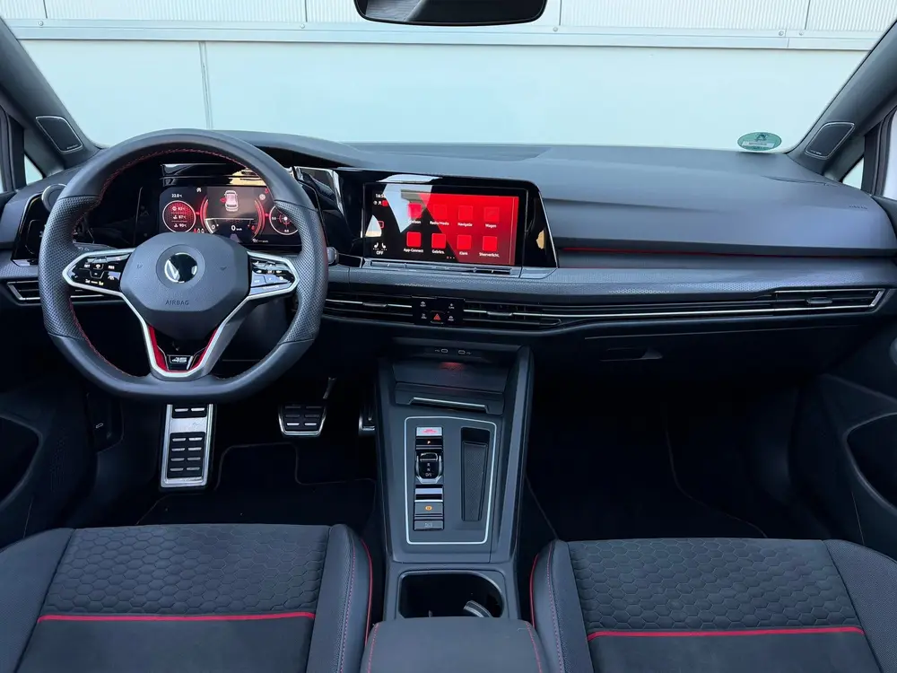 Volkswagen GOLF 2.0 TSI GTI Clubsport 45 Jahre Akra HuD H&K uit 2022, foto 16