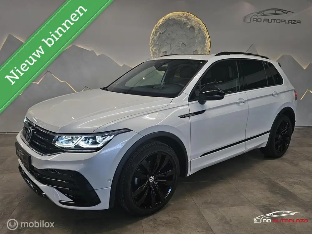 Volkswagen Tiguan 1.5 TSI 3x R-Line Panorama/Black Style/HUD uit 2021
