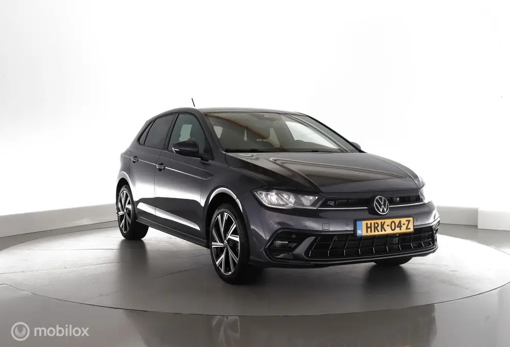 Volkswagen Polo 1.0 TSI 110PK R-Line led|cam|dab|virtueelcoc uit 2024, foto 2