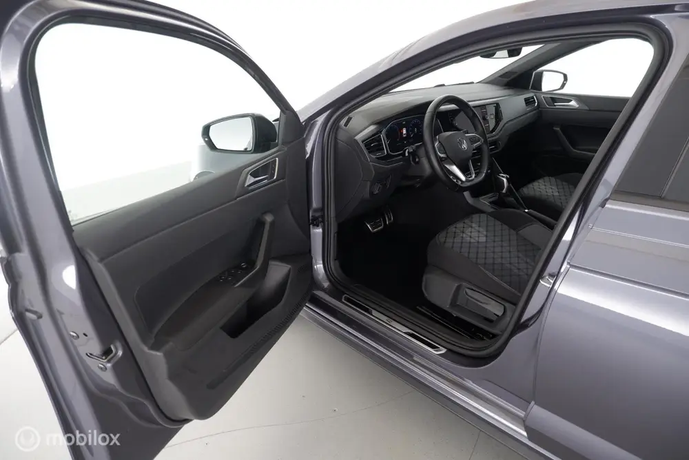 Volkswagen Polo 1.0 TSI 110PK R-Line led|cam|dab|virtueelcoc uit 2024, foto 8