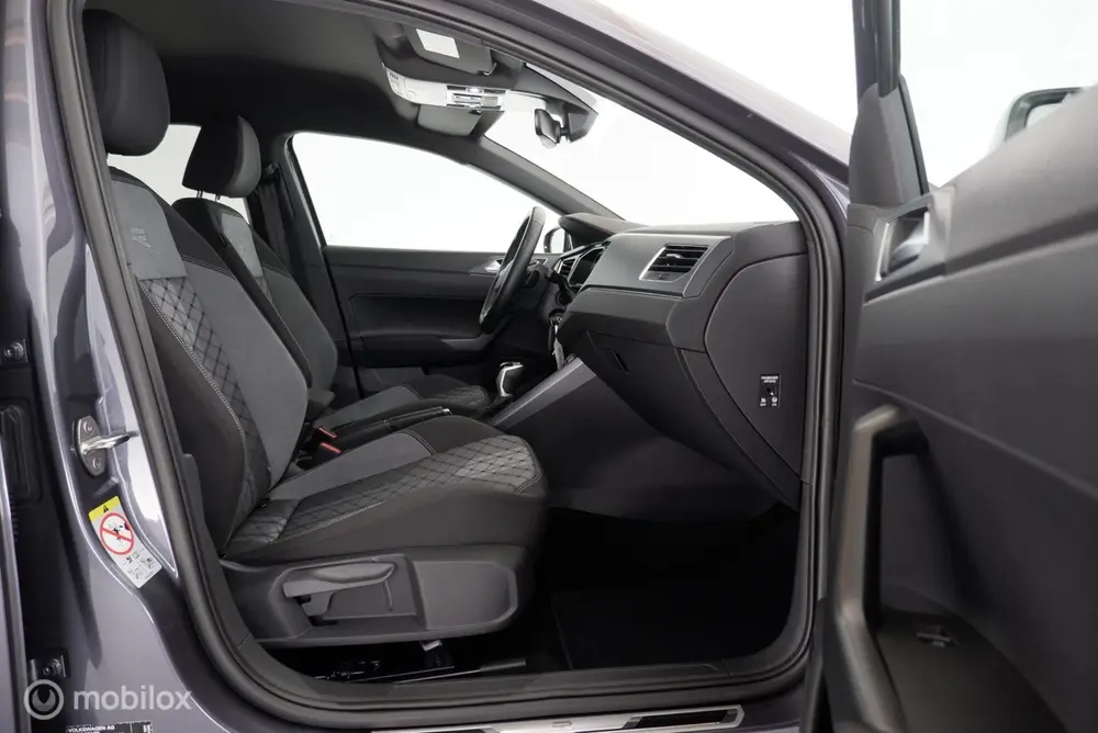 Volkswagen Polo 1.0 TSI 110PK R-Line led|cam|dab|virtueelcoc uit 2024, foto 9