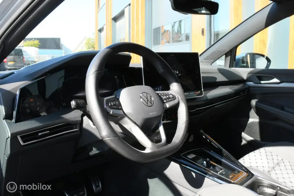 Volkswagen Golf 2.0 TSI 4Motion PANO|KEYLS|UNIEK! uit 2025, foto 18