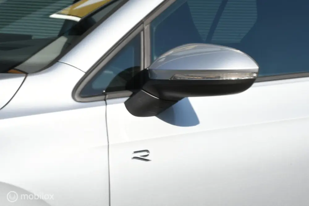 Volkswagen Golf 2.0 TSI 4Motion PANO|KEYLS|UNIEK! uit 2025, foto 8
