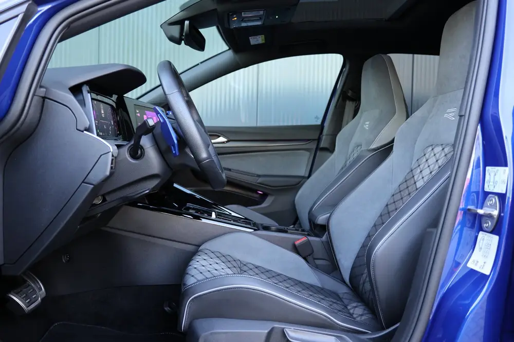 Volkswagen Golf 1.5 eTSI R-Line | panoramadak | camera | ada uit 2024, foto 18