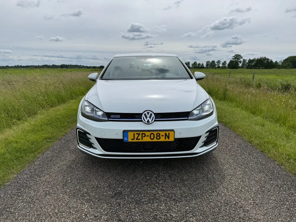 Volkswagen Golf VII Golf 1.4 GTE 204pk 2019 | LEDER ALCANTARA uit 2019, foto 2
