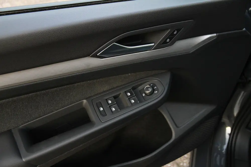 Volkswagen Golf 1.0 eTSI Life Business (bj 2023, automaat) uit 2023, foto 11