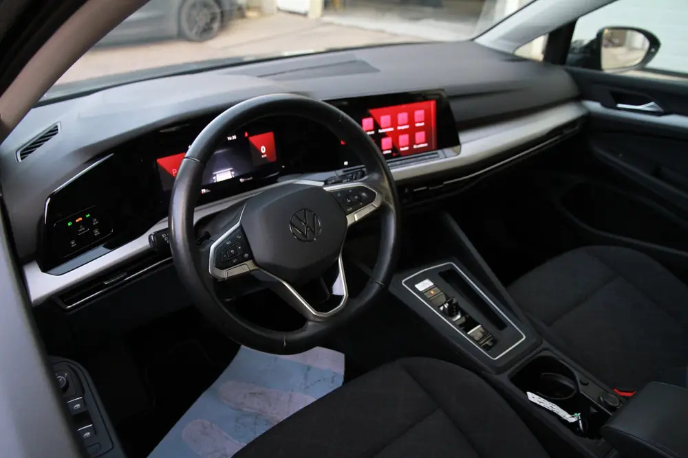 Volkswagen Golf 1.0 eTSI Life Business (bj 2023, automaat) uit 2023, foto 7