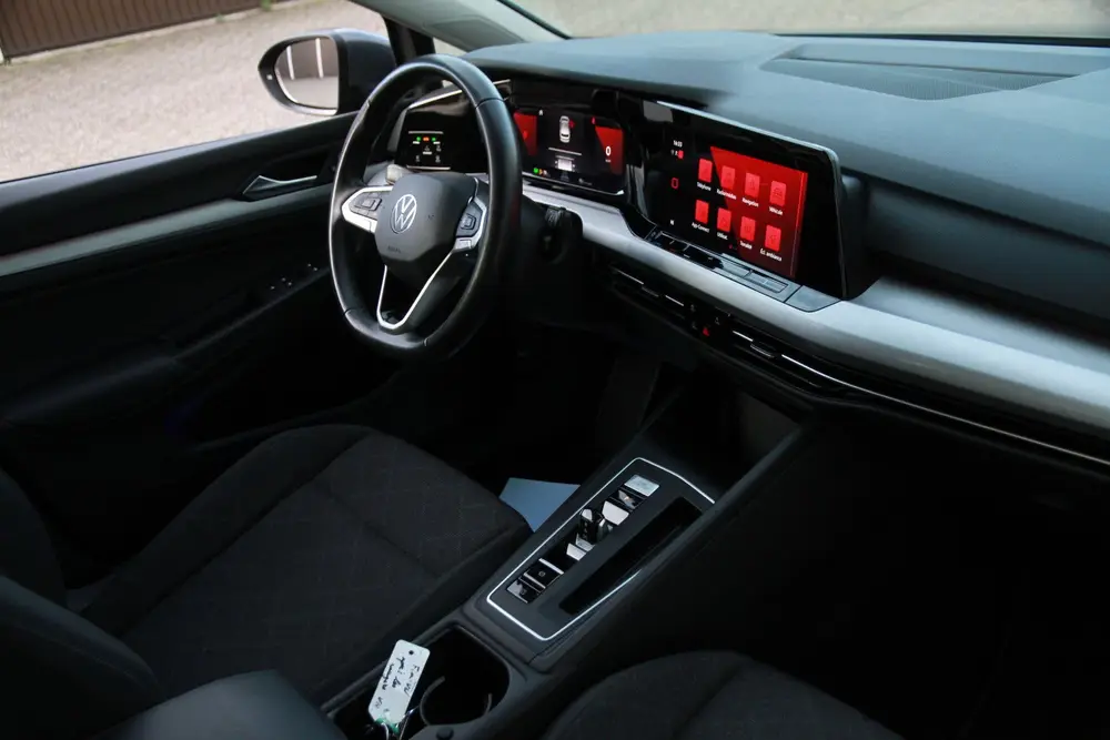 Volkswagen Golf 1.0 eTSI Life Business (bj 2023, automaat) uit 2023, foto 9