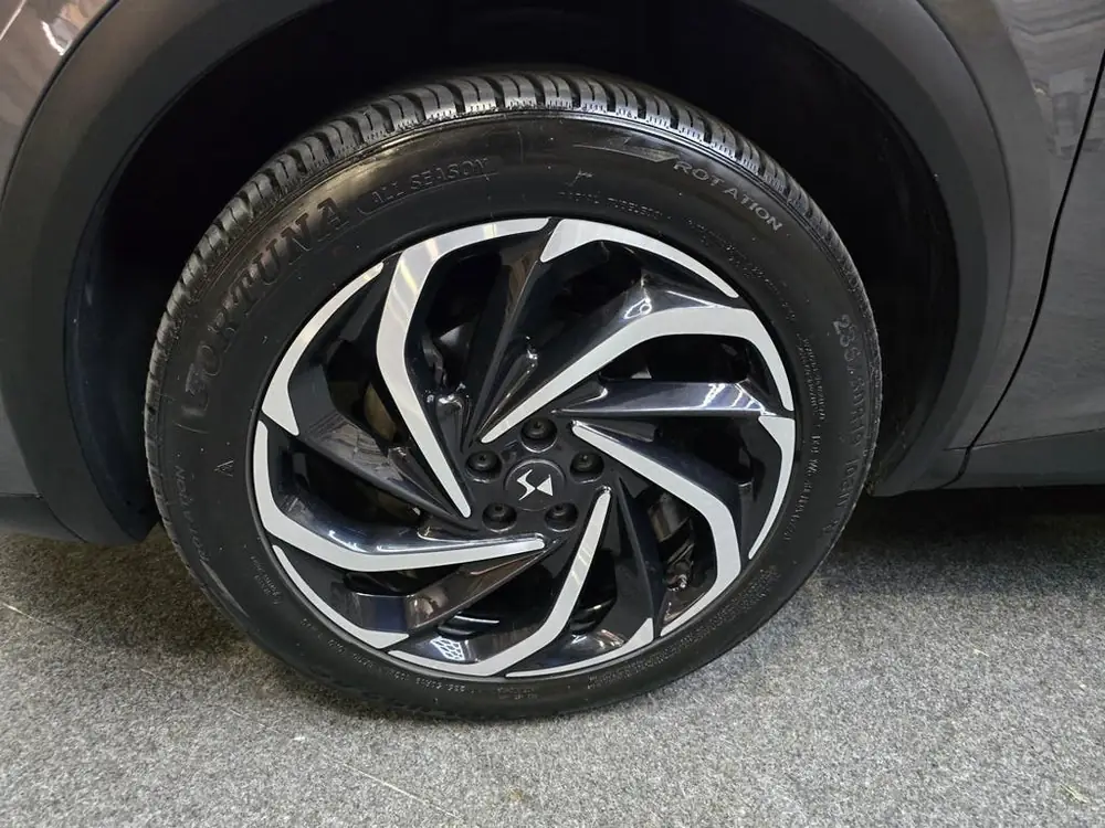 DS Automobiles DS 7 Crossback 1.6 PureTech So Chic Xenon Navi Clima Camera uit 2019, foto 2
