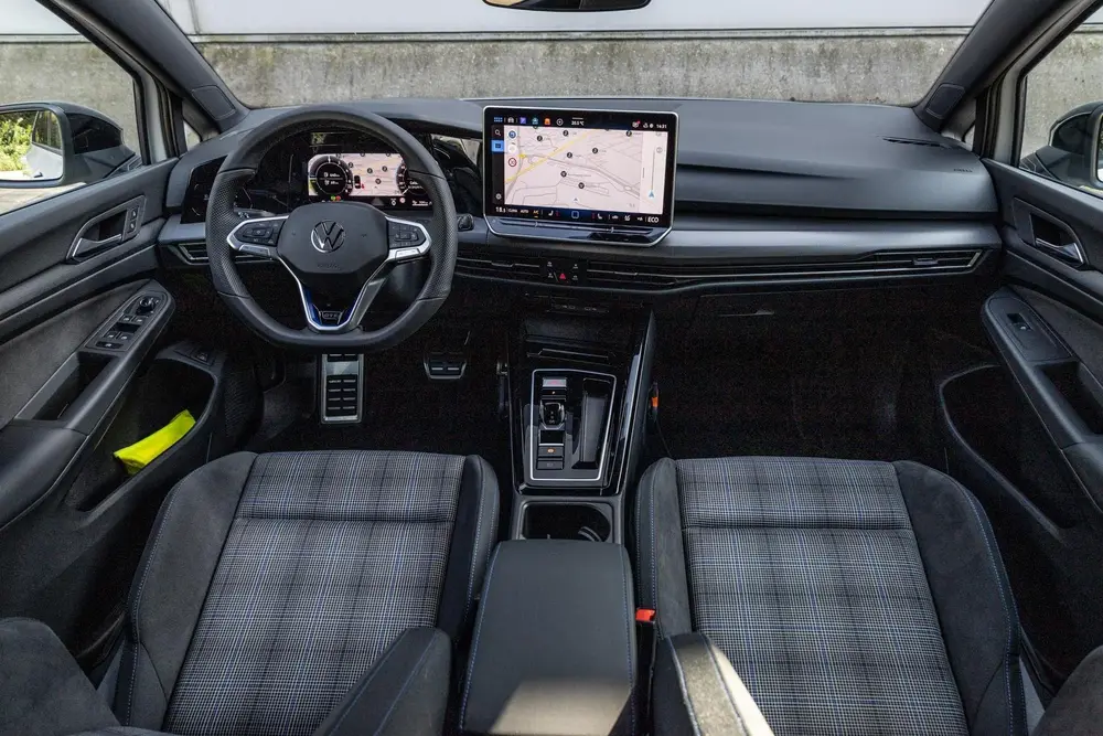 Volkswagen Golf GTE 1.5 eHybrid 272pk | 100% | Panoramadak | uit 2025, foto 5