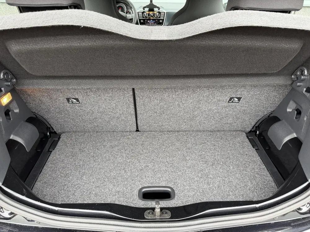 Volkswagen Up! 1.0 uit 2024, foto 12