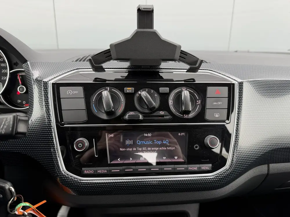 Volkswagen Up! 1.0 uit 2024, foto 17
