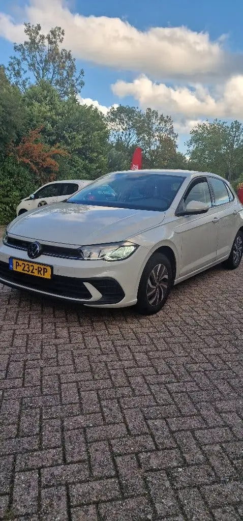 Volkswagen Polo 1.0 TSI 95pk Dsg-7 2022 Grijs uit 2022