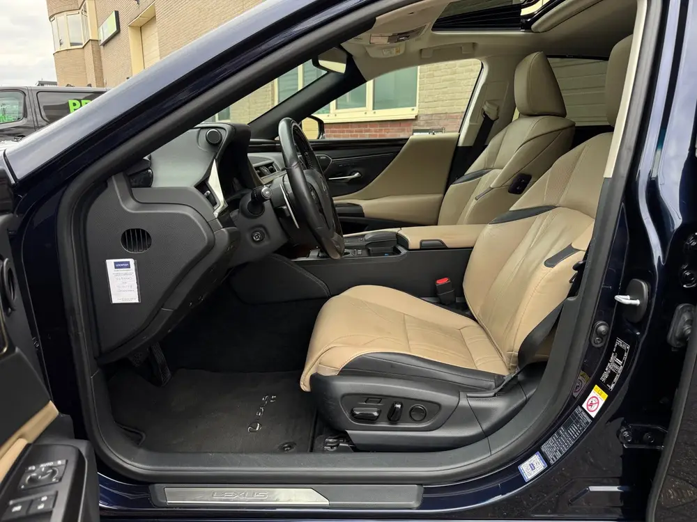 Lexus ES 300h President Line Dealer ondh.|Mark levinson|Carp uit 2019, foto 4