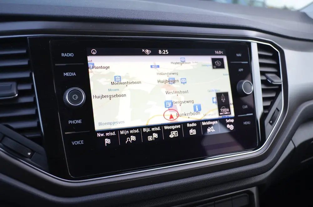 Volkswagen T-ROC 1.0 TSI | Navigatie | Adaptive cruise contr uit 2019, foto 13
