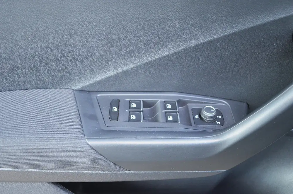 Volkswagen T-ROC 1.0 TSI | Navigatie | Adaptive cruise contr uit 2019, foto 16