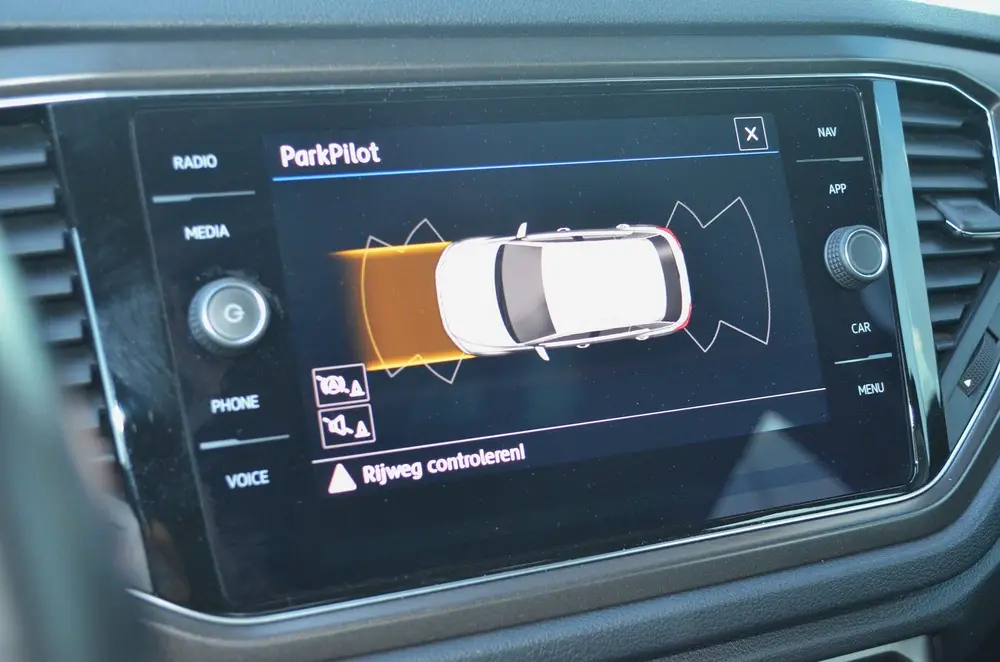 Volkswagen T-ROC 1.0 TSI | Navigatie | Adaptive cruise contr uit 2019, foto 19
