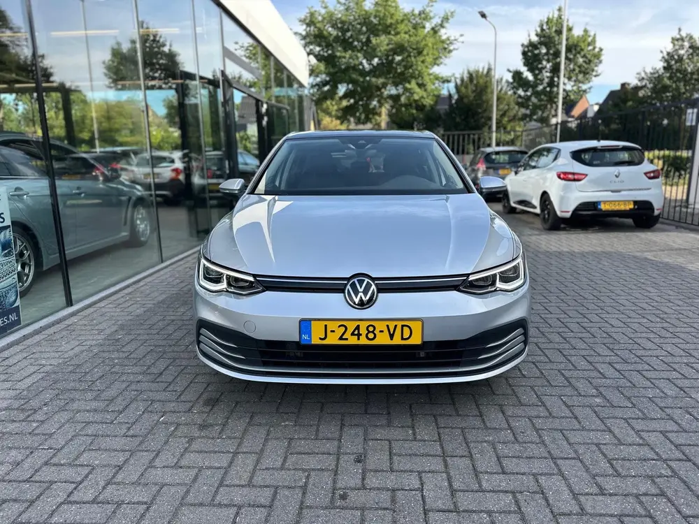 VOLKSWAGEN Golf 1.5 TSI 130pk Life Business PANORAMA,IQ,KEYL uit 2020, foto 5