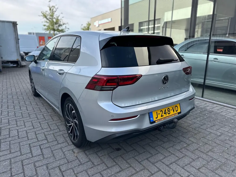 VOLKSWAGEN Golf 1.5 TSI 130pk Life Business PANORAMA,IQ,KEYL uit 2020, foto 9